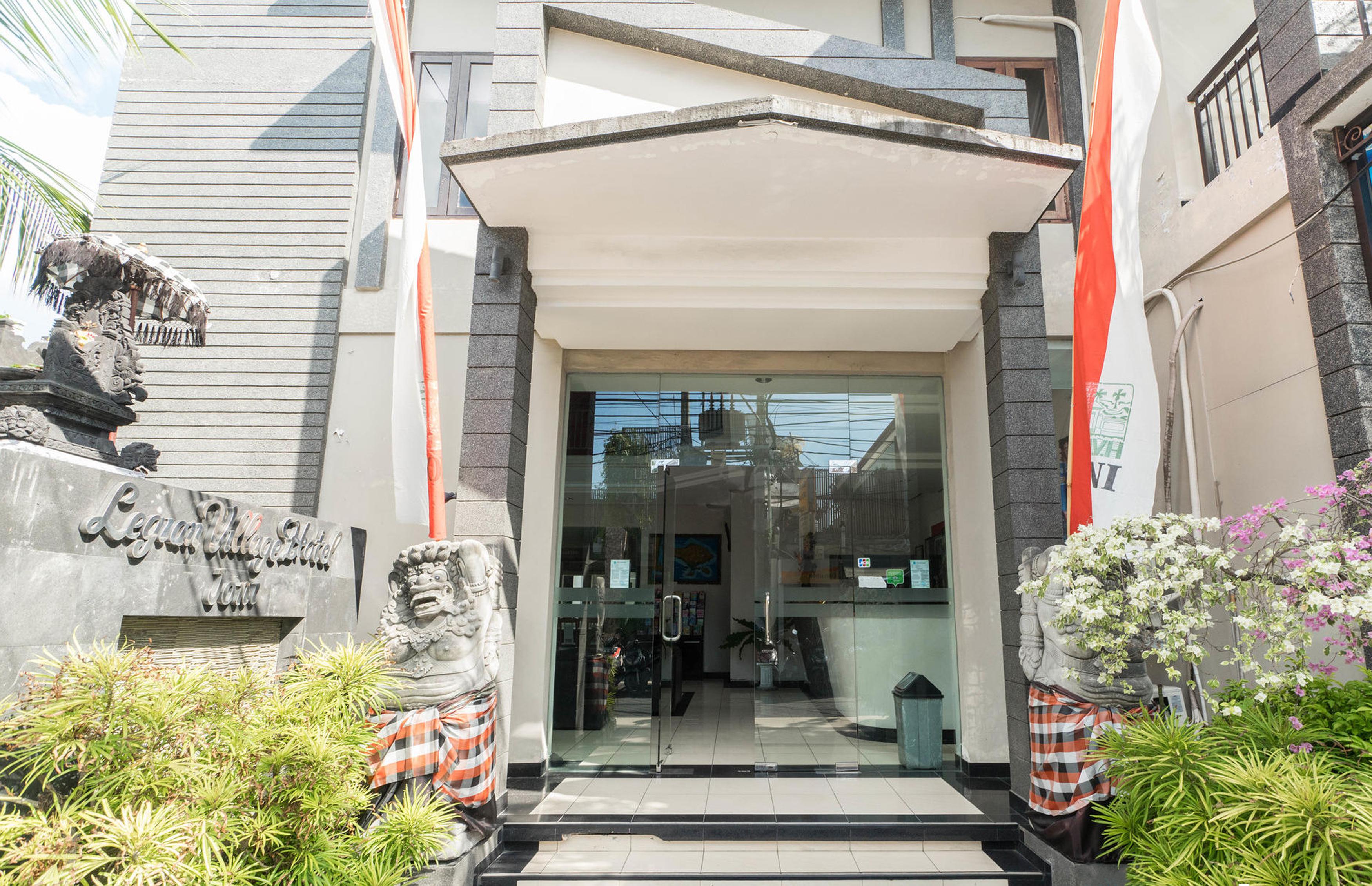 Legian Village Hotel - Chse Certified Екстериор снимка