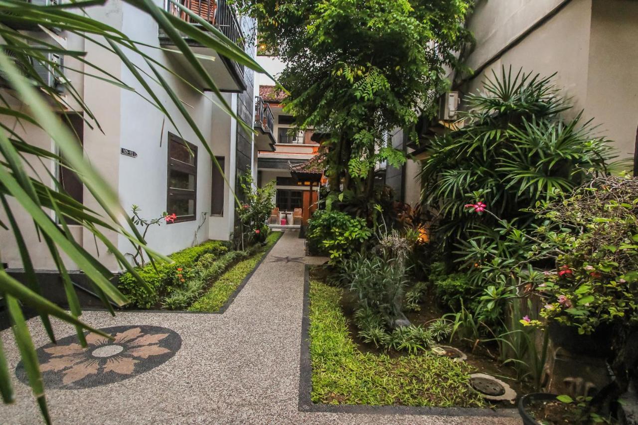 Legian Village Hotel - Chse Certified Екстериор снимка